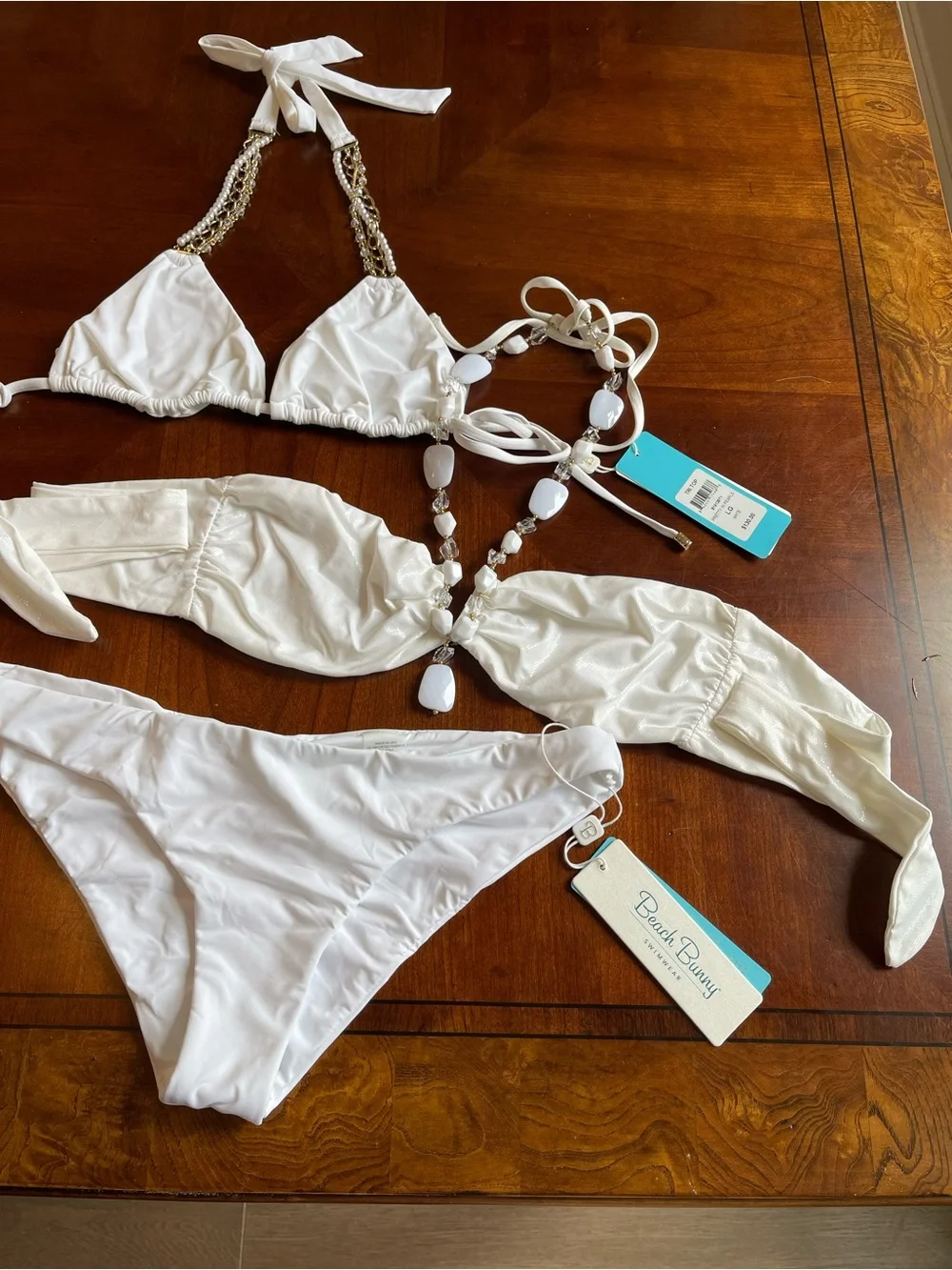 Lot of two large white tops with pearl theme and one xl bottoms full coverage - Picture 5 of 15